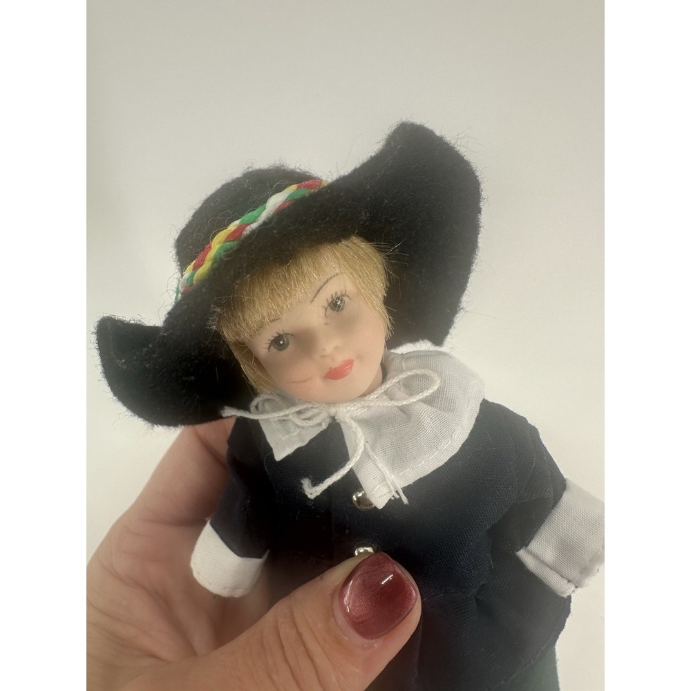 VTG‎ Amish Boy & Girl Articulated Porcelain Dolls Dainty 6" - Picture 11 of 13